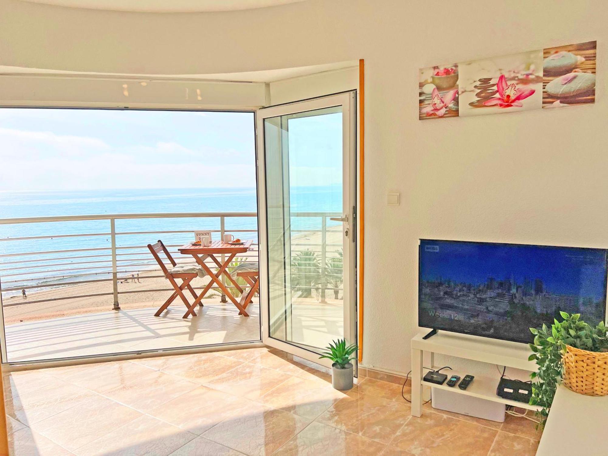 Atico Frente Al Mar 2 Terrazas Barbacoa Y Parking Sujeto A Disponibilidad Apartment El Campello Exterior photo