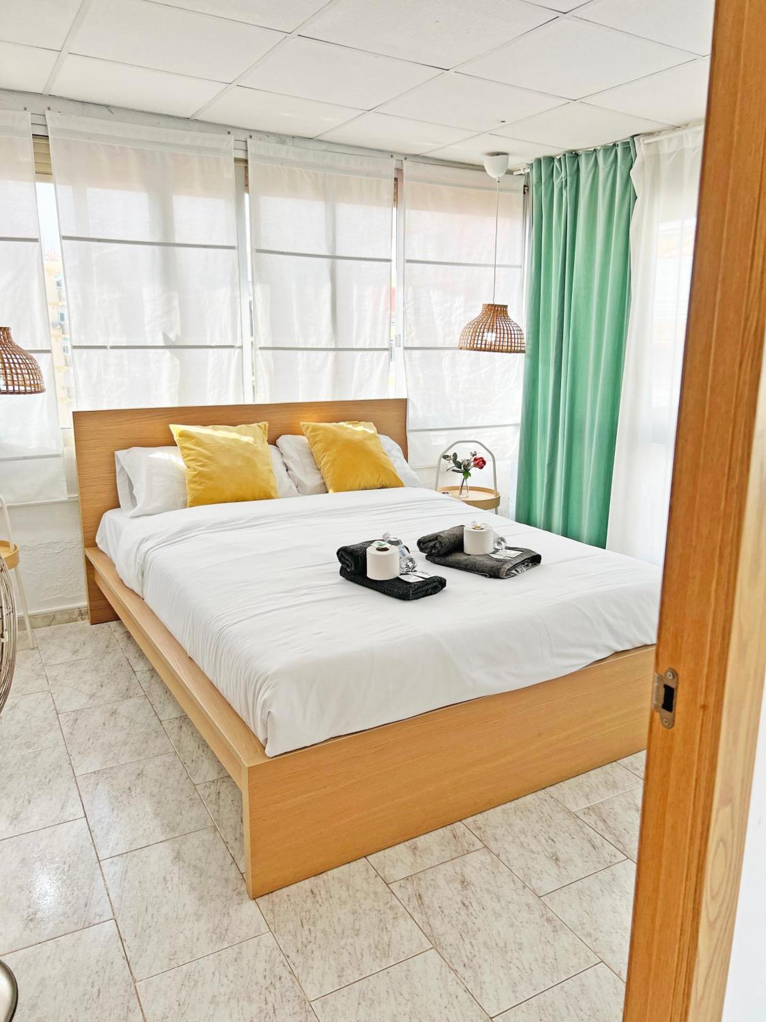 Atico Frente Al Mar 2 Terrazas Barbacoa Y Parking Sujeto A Disponibilidad Apartment El Campello Exterior photo