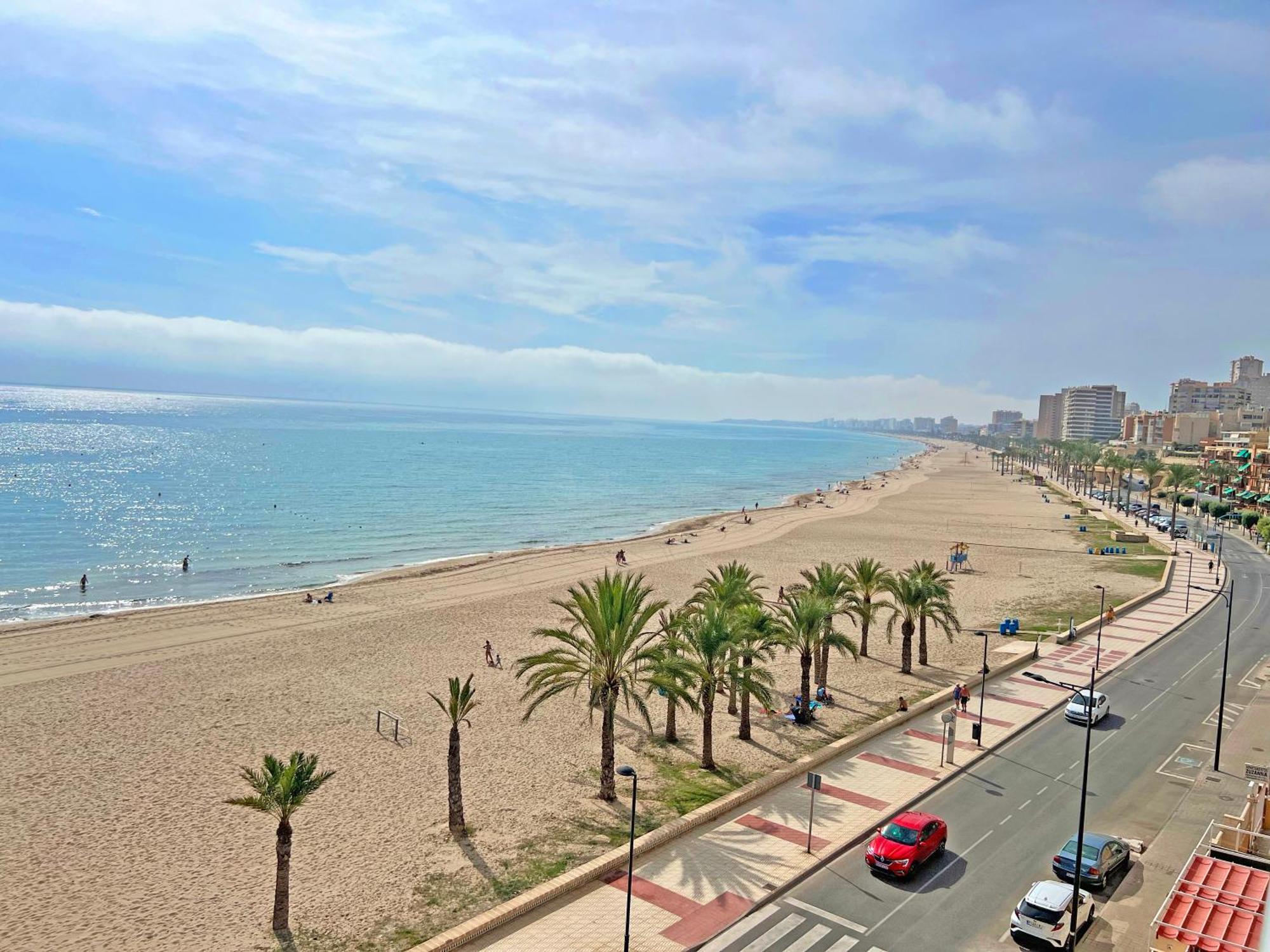 Atico Frente Al Mar 2 Terrazas Barbacoa Y Parking Sujeto A Disponibilidad Apartment El Campello Exterior photo