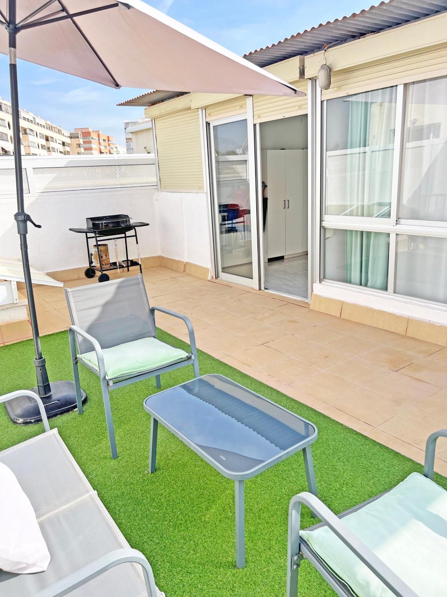 Atico Frente Al Mar 2 Terrazas Barbacoa Y Parking Sujeto A Disponibilidad Apartment El Campello Exterior photo